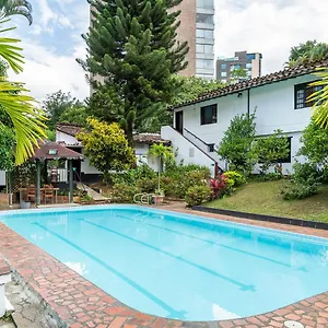 https://premium-real.colombiamedellinhotels.com